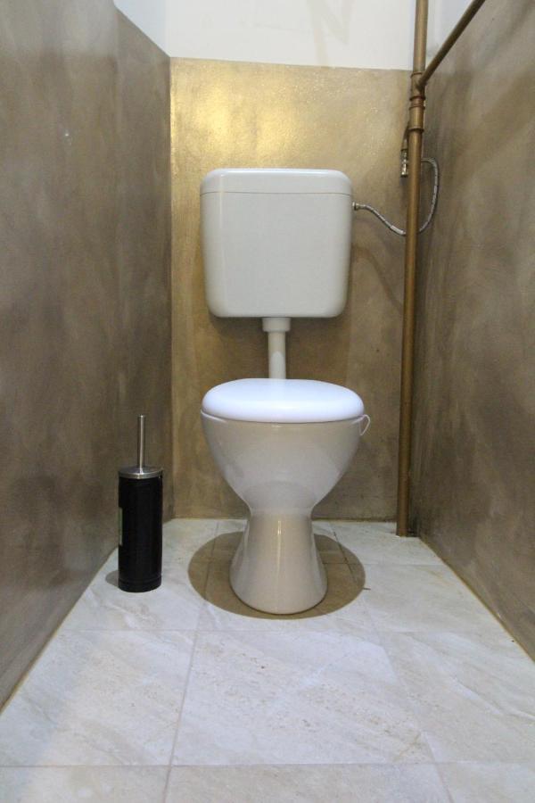 Private Triple Bedroom Rf1 Wina Bagian luar foto