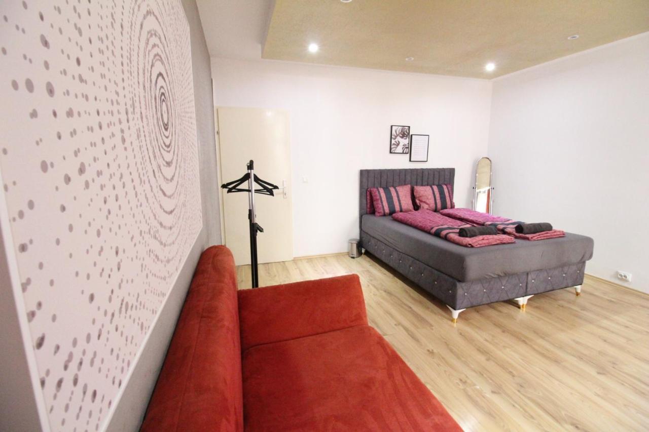 Private Triple Bedroom Rf1 Wina Bagian luar foto